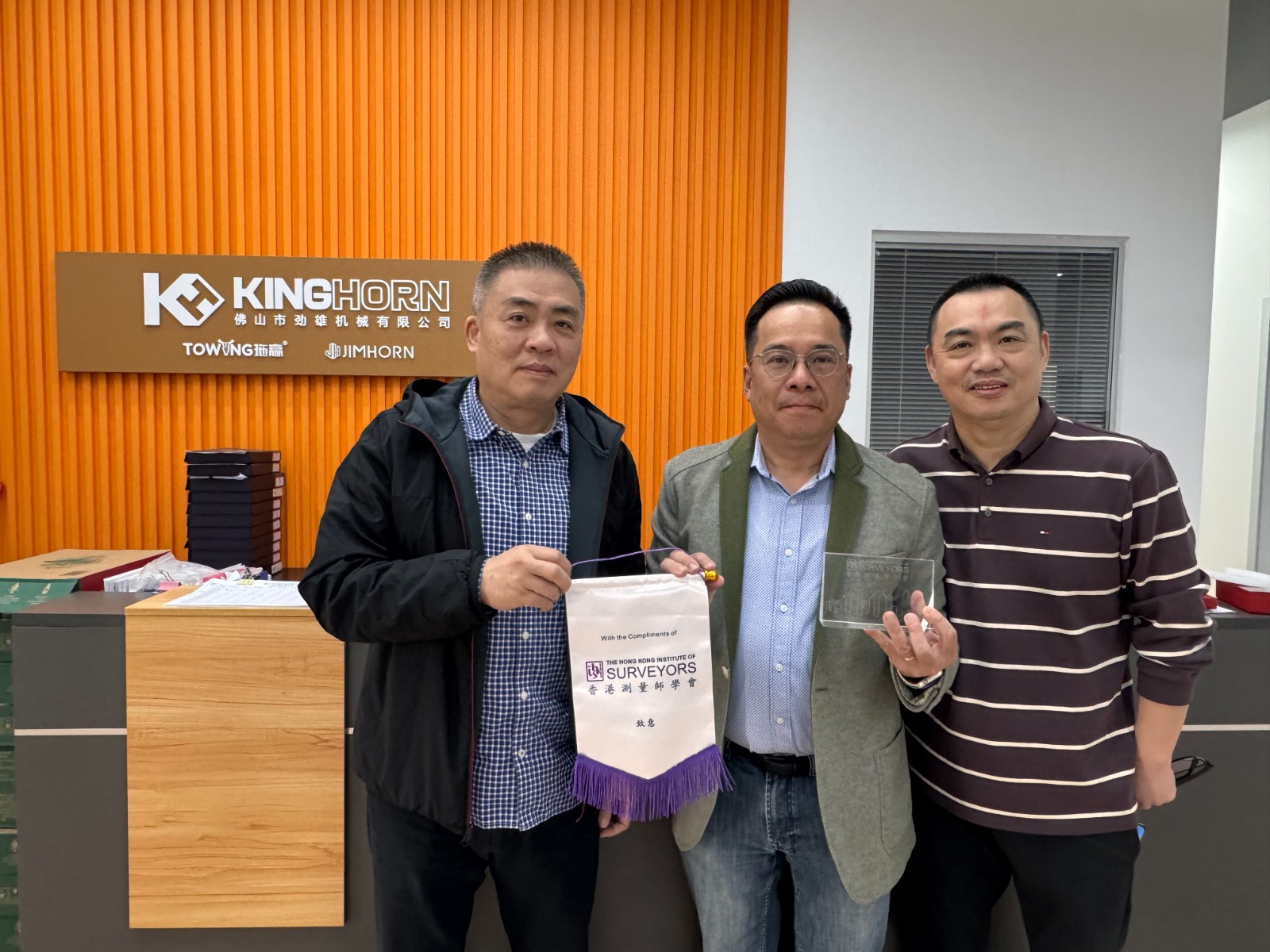 微信图片_2025-11-24_100411_729.jpg